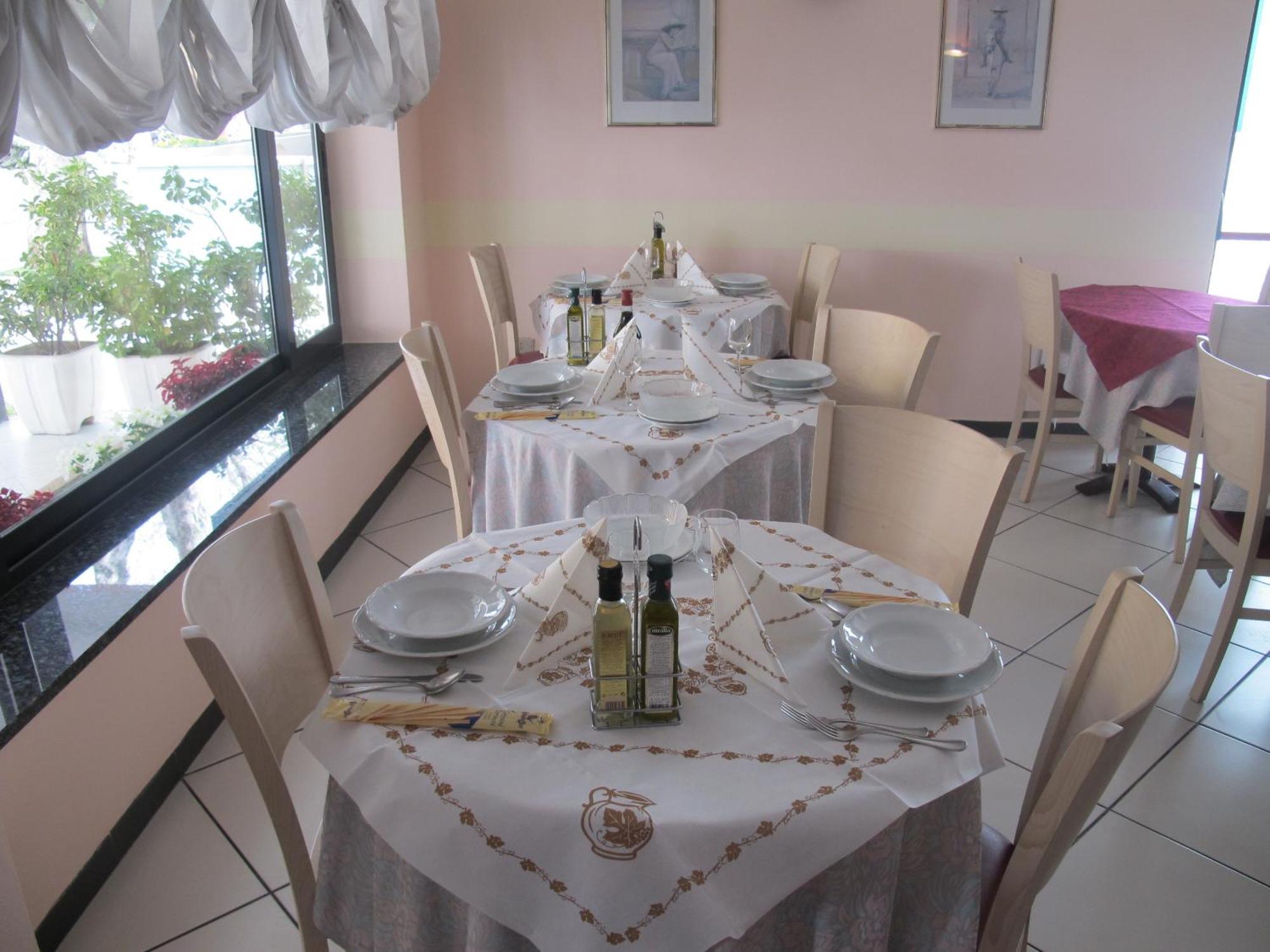 Hotel Basilea Bellaria-Igea Marina Exterior photo